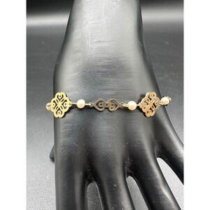 Avon Hearts and Lace Bracelet Gold Tone Faux Pearl Vintage Floral Link 7.5in